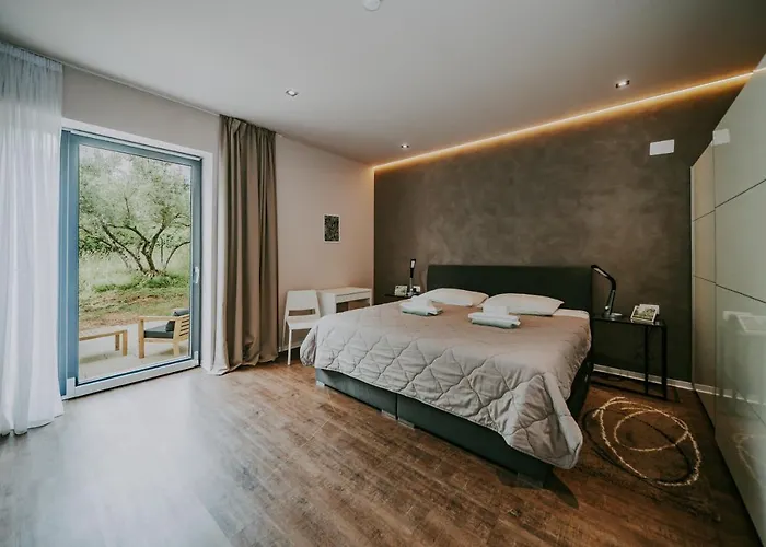 וילה Laurus בוג'ה